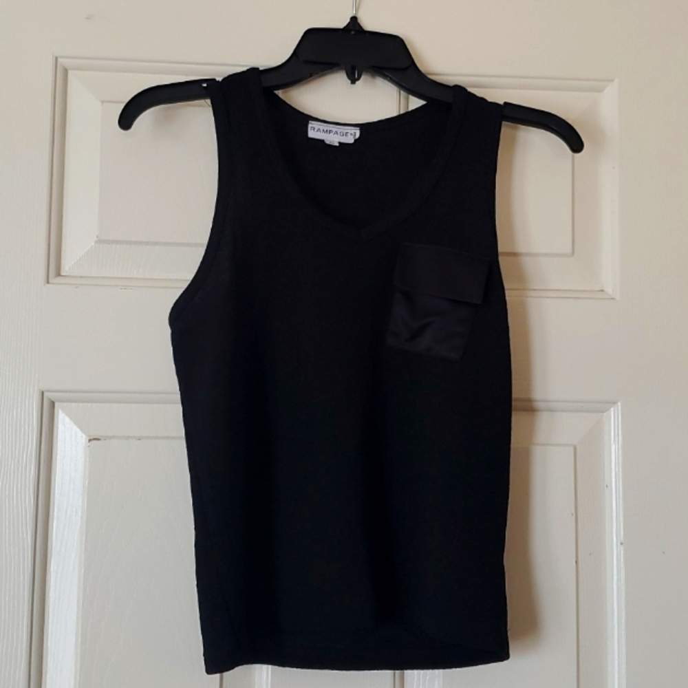 RAMPAGE BLACK STRETCHABLE WITH SILK POCKET TANK TOP SIZE M